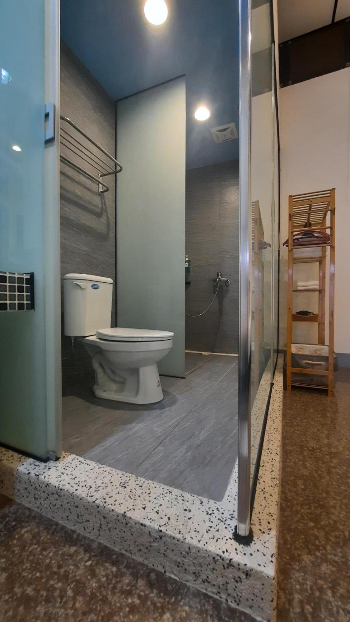 Sun Moon Lake Jinlongshan Bnb Yuchi Extérieur photo